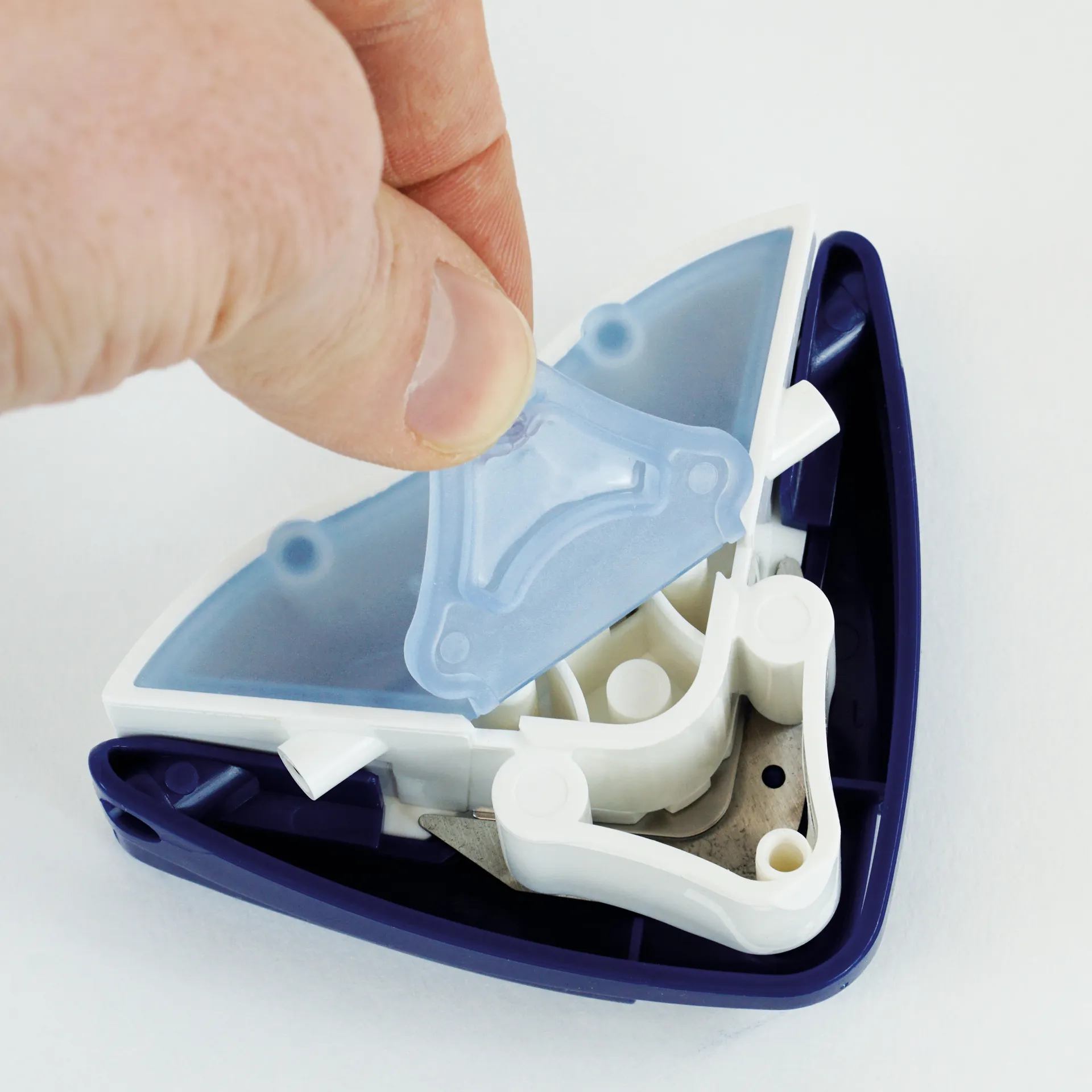 Eckabrunder Plus für Laminierfolien + Papier Eckabrunder Plus für Laminierfolien + Papier