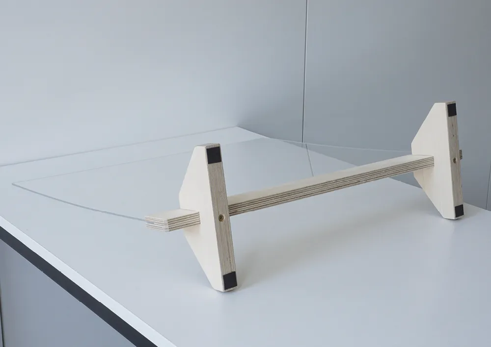 Hygiene-Schutzwand Exklusiv L für Tische