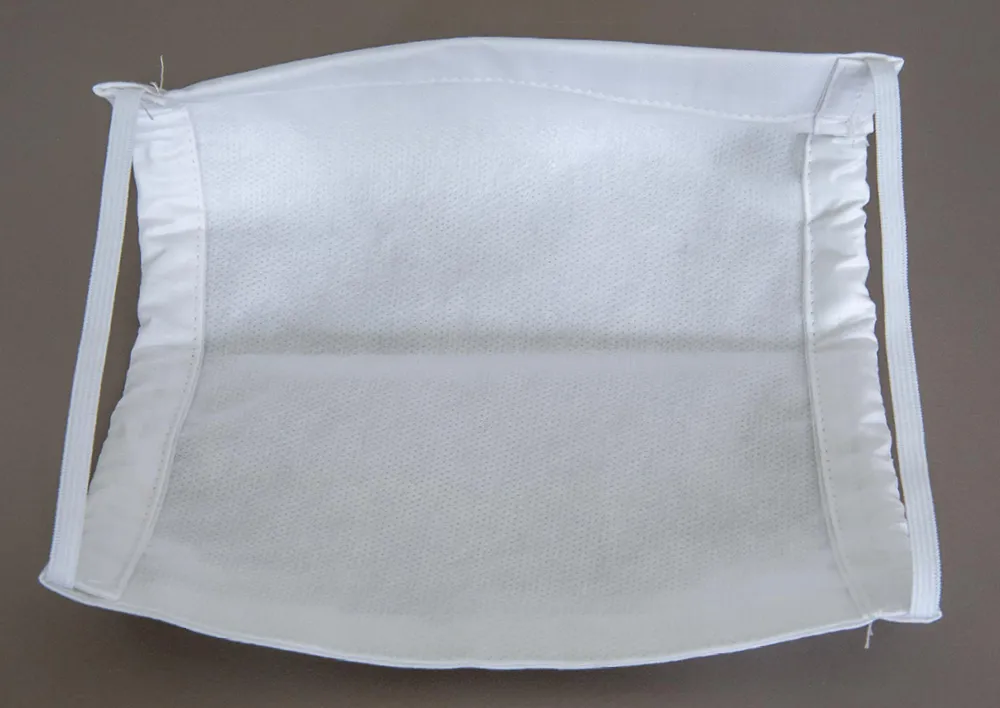 Alltags-Gesichtsmaske mit Membranfilter L (Erwachsene)