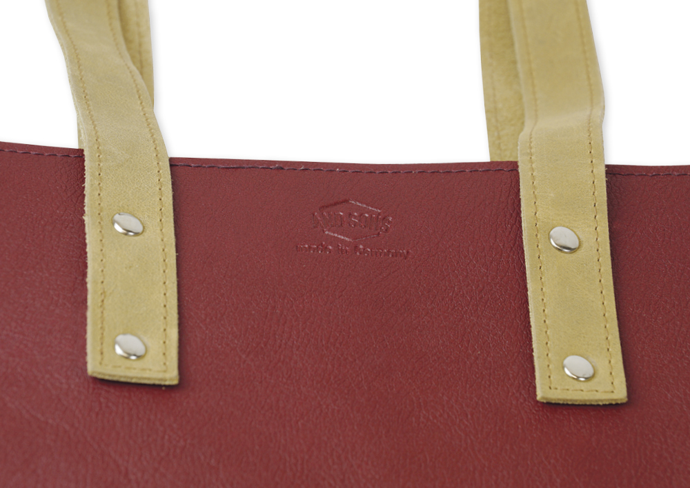 Schultertasche "Mali" aus Apfelleder Schultertasche "Mali" aus Apfelleder